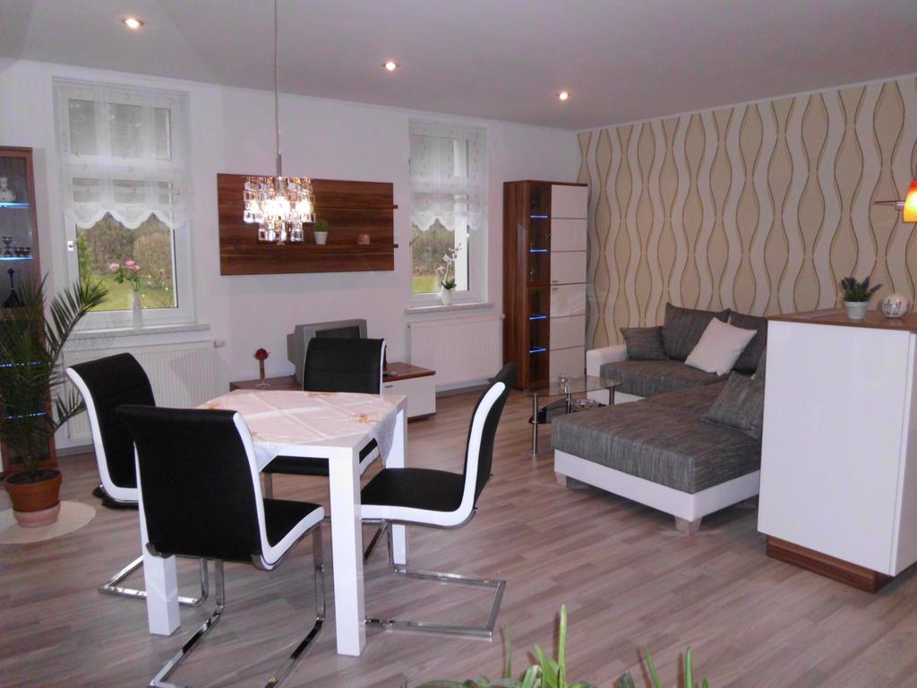 Apartment Leucht Ziegenrück Buitenkant foto